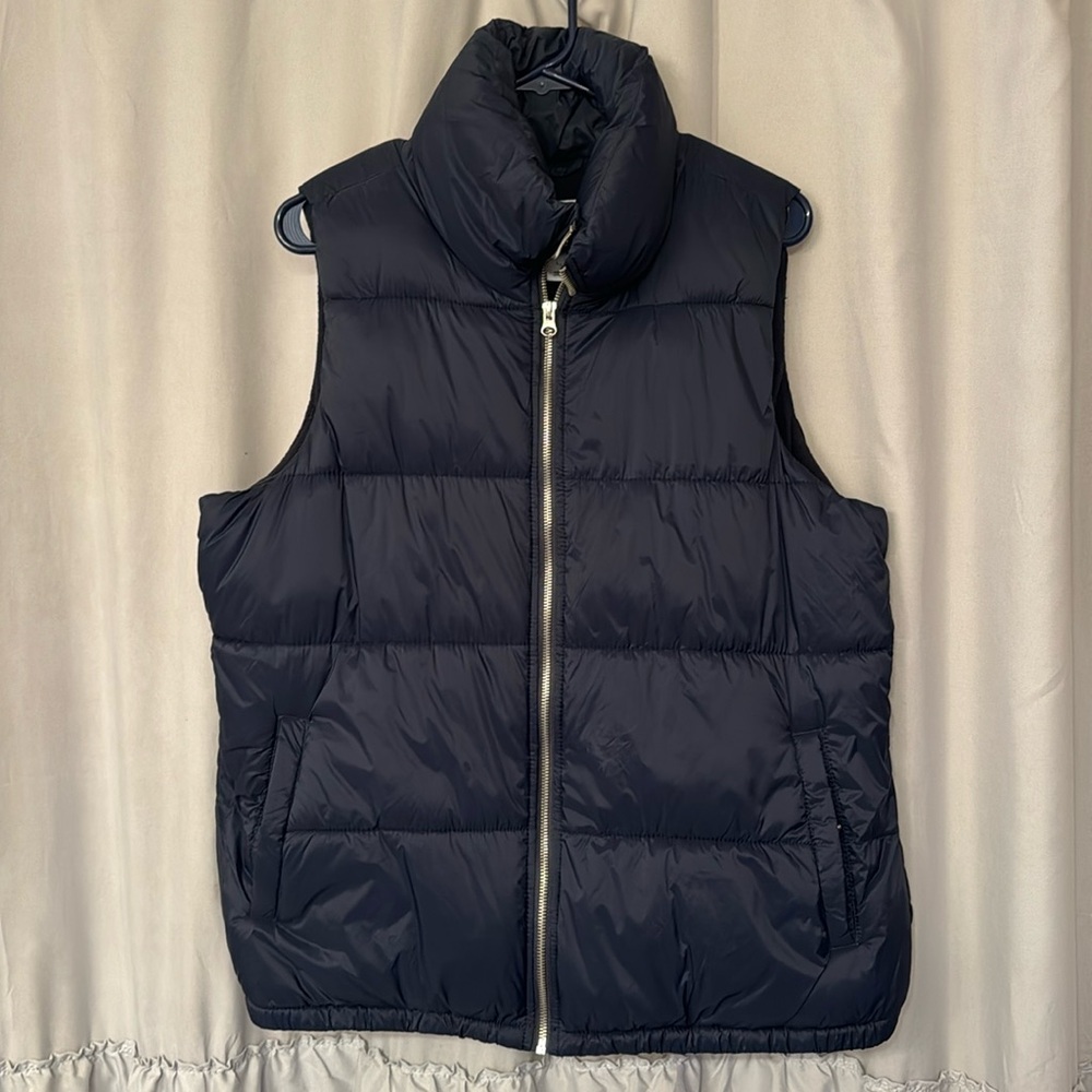 Old navy puffer vest
